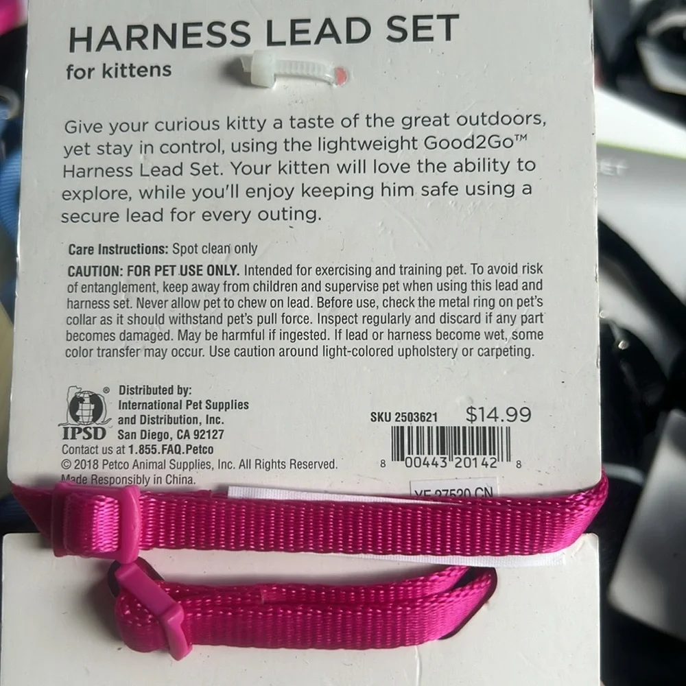 Good2Go/ Bond and co lot of 37 harness /lead sets. Nwts.